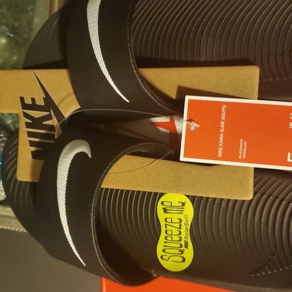 Sold - Picture 3 of 4